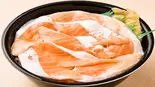60 トロサーモン丼(魚丼 西新テングッドシティ店)