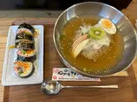 韓国冷麺+キンパ(ハーフ)（まるい）
