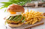 アボカドチーズバーガー（モアナキッチンカフェ 新宿タカシマヤタイムズスクエア店）