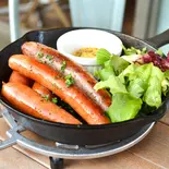 ソーセージグリルの盛り合わせ ASSORTED GRILLED SAUSAGE（LILY CAFE リリーカフェ 新百合ヶ丘）