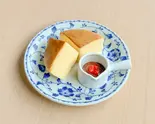台湾カステラ 自家製さんざしソース（薬膳麻辣湯 春茶房|体に良いスープとお茶）