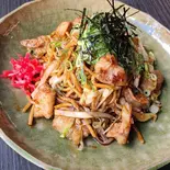 ホルモン焼きそば（ITO Wabisabi）