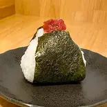 農家のおにぎり(梅) 1個（出汁香る・京茶漬け専門処まみれ 心斎橋店）