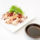 よだれ鶏（中華居酒屋SABUROKU）