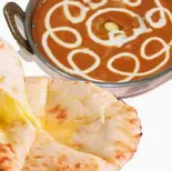 チーズナンカレーセット Cheese Naan and Curry Set（Asian Dining RIYASA）