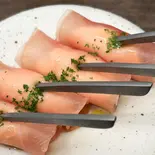 生ハムとクリームチーズ巻き（FavGIN）