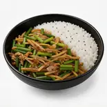 にんにく芽と豚肉炒め丼（スマート中華＆絶品マーラータン 浦和市場店）