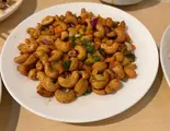 チキンとカシューナッツ Chicken ＆ Cashew Nuts（ララ スパイス＆ハーブ Rara Spice ＆ Herbs）