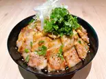 ネギ塩豚バラ丼(肉180g)Green onion salt pork belly rice bowl (180g of meat)（豚丼専門店 会心の肉撃 総本店）
