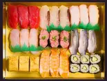 日替り寿司3人前(盛り込み桶) Today's Sushi - Serving for 3 (Assorted Platter)（寿司あおい 成城学園店）