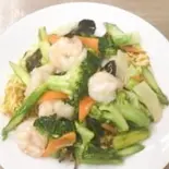 エビとアスパラとブロッコリーあんかけ焼そば 大盛り（客来香）