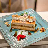 黒蜜きな粉のケーキ（AMPLEUR CAFE）