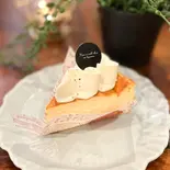 濃厚塩チーズケーキ（オカシナバルマルハ）