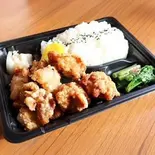 鶏の唐揚げ弁当（ごはんや元）