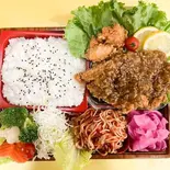 牛あんかけからあげ弁当（てんこもり弁当湊川店）