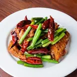 ピリ辛手羽先（中国飯店 福龍門）