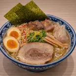特製鶏塩そば（麺屋音 北千住本店）