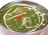 サグチキンカレー（Indian Restaurant BAWARCHI 多磨店）