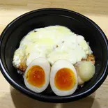 背徳感のチーズ炙り豚丼※要レンジ加熱（圧倒的背徳感!炙り豚RUSH! 反町店）