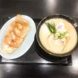 ラーメン餃子とんこつ味（鶴の恩がえし 銀座店）