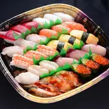 にぎり盛合せ 3人前 30貫 (Assorted Nigiri Sushi Set for Three <30 Pieces>（天下の台所 大起水産 八軒家浜 まぐろスタジアム）