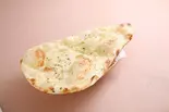 ガーリックナン Garlic Naan(スワズ インド カレー)