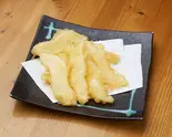 新生姜の天ぷら（蕎麦切りくろ 大通本店）