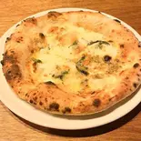 ゴルゴンゾーラPizza Мサイズ（ヴィノテカ・メッシーナ）
