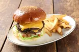 double cheese burger ダブルチーズバーガー 【フレンチフライ付】(ARMS TAKEOUT & DELIVERY)
