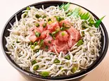 125 しらすねぎとろ丼（魚丼 平尾二丁目店）