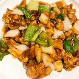 鶏肉とピーナッツの四川炒め（鶏闘士·三九厨房）