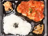エビチリ弁当（龍興楼）