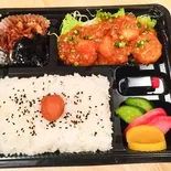 エビチリ弁当(ゴールデン酒場SANGO-YA)