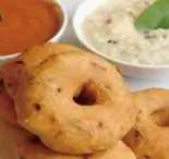 ワダ Vada 4P（南インド料理GOLDEN CROWN）