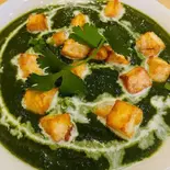 パラクパニールPalak Paneer(インド料理ハティ)