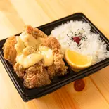 チーズからあげ弁当（デカ盛り弁当 はるき 大通店【唐揚げ弁当屋】）