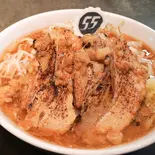 ナヤバシ二郎（ナヤバシ55(ラーメン/つけ麺/台湾まぜそば/名物鉄板二郎etc…)）