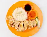 海南チキンライスダブル(揚げ＆揚げ) Malaysian Chicken Rice - Double (Fried ＆ Fried)（マレーシア屋台料理 ちりばり 五反田本店）