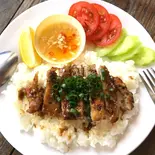 コムスン (豚焼肉のっけごはん)（ベトナム料理店 ホイアン大阪店）