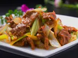 ラム肉と長ネギ炒め（中国東北家郷料理 永利 池袋本店）