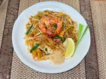 [B]パッタイ ผัดไทย（シャムチャントラー）