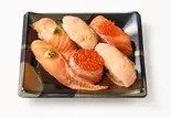 極上生サーモンづくし（梅丘寿司の美登利総本店 祖師谷店）