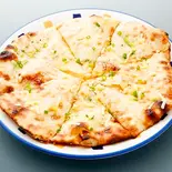 スペシャル ナン・Special Naan（インド料理神奈川カレーハウス）