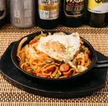 懐かしのナポリタン(居酒屋でん)