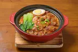 紅焼牛筋麺 Beef Tendon Noodles（肥鶏土鍋）