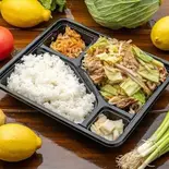 1日分の野菜炒め弁当（土鍋炊きご飯おこめとおかず 銀座本店）