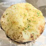 ガーリックナン Garlic Nan(Asian Dining Spicy Chicken赤羽店)