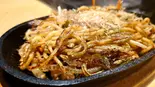 肉焼きそば Yakisoba with Meat(肉料理すが本)