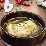 参鶏湯Samgye-tang（KOC 韓国料理）