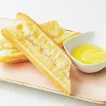【台湾油条】ガーリックバター台湾揚げパン Dim Sum Master's Taiwanese Fried Bread with garlic butter（台湾牛肉炒飯 新宿店 Taiwan Beef Fried Rice）
